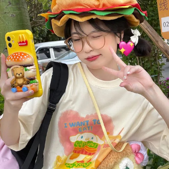 脂粉铁金刚海报